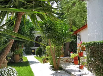 Villa Belmar Self-Catered Apartments - Eretria