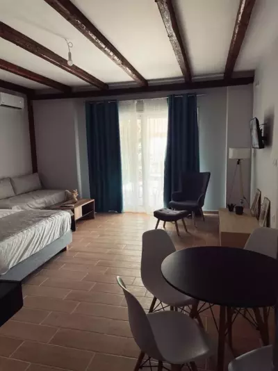 Giasemi apartments - Karistos