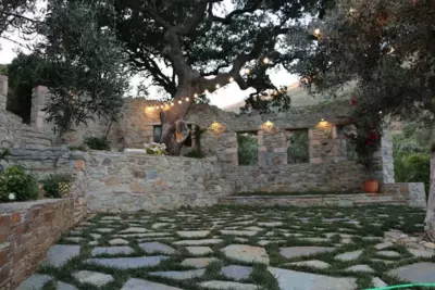 Naiades Villas - Karistos