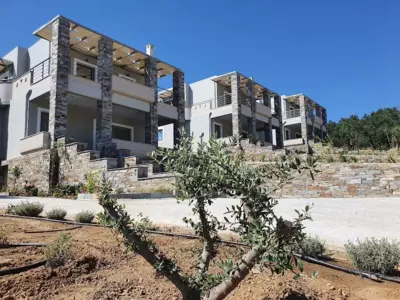 Vardians Villas & Suites - Karistos