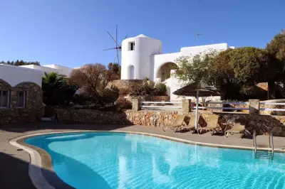 XARAKI Traditional Houses - Folegandros