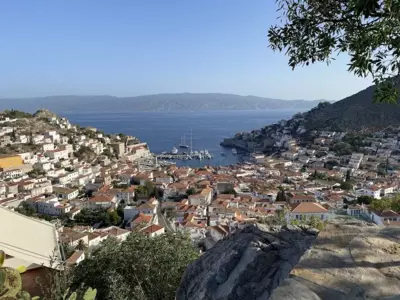 Braxos A beautiful rocky place - Hydra