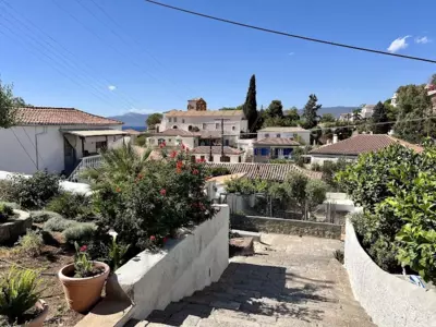 Hydra Serene Escape - Hydra