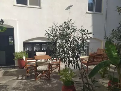 Oinoi Hotel - Agios Kirykos