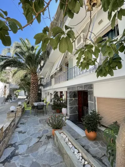 Hotel George - Agios Kirykos