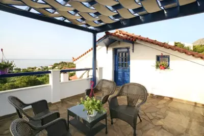 Captain Ikaros - Agios Kirykos