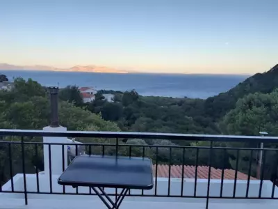 Studios Argyri - Agios Kirykos