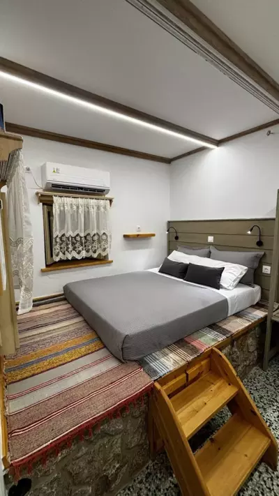 Traditional House - Mirteai