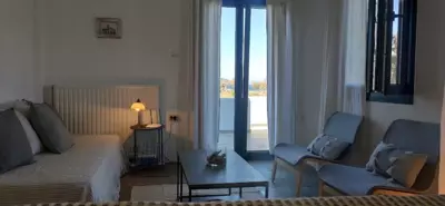 House by the sea in Kea Cyclades - Melissaki