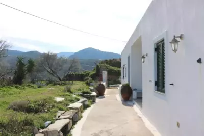 Avgoustis' stone house - Otzias