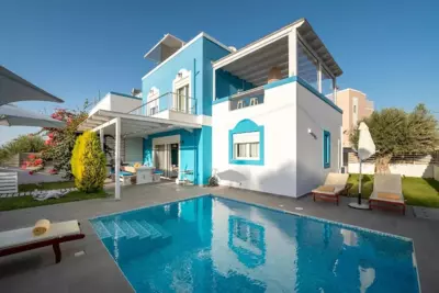 Seabreeze Villa - with Jacuzzi & heated pool - Mastichari