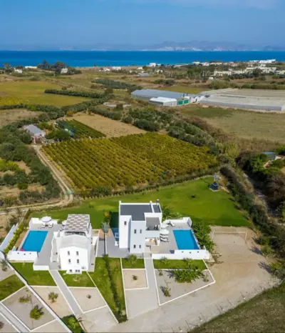 ASTERIA PEARL VILLA 2 with Rooftop Jacuzzi - Tigaki