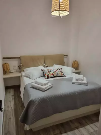 Sea and Sky - Kythnos. Vintage House - Dhriopis