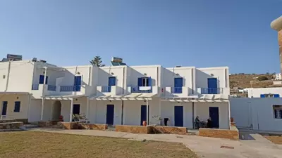 Beachfront cycladic suite Irene Apartments boutique hotel - Kanala