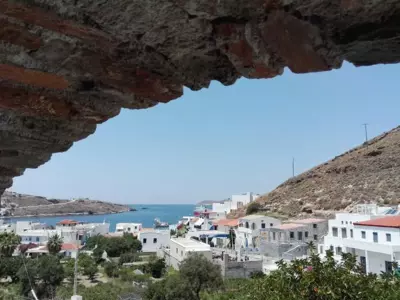 Manolika Studio 4 - Kythnos