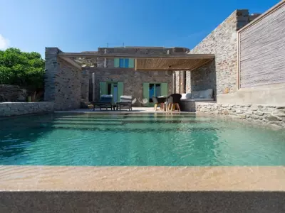 Almyra Blue Villa - Loutra