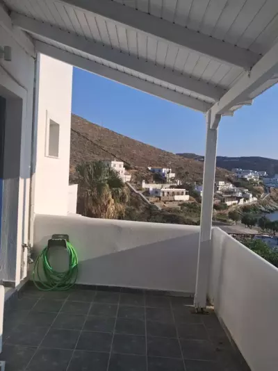 Be Kythnos - Merichas