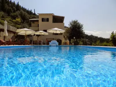 Green Villa - Agios Nikitas