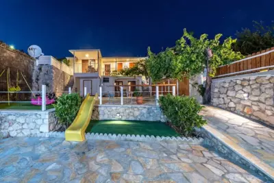 Matafia's House - Kalamitsi