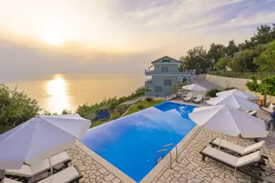 Fantastico Studios #2 - Kalamitsi