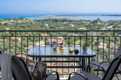 Remvi House - Lefkada Città