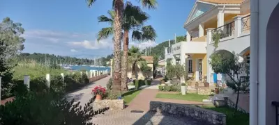 Iris Premium - Nydri