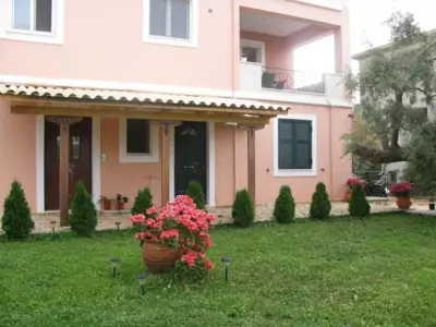 Esperia Studios - Tsoukalades