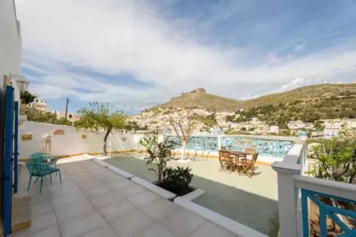 Sweet home with two beds -one single room- with beautiful view! - Agia Marina