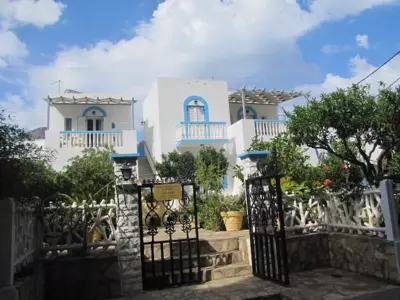 EFFIE'S STUDIOS - Alinda