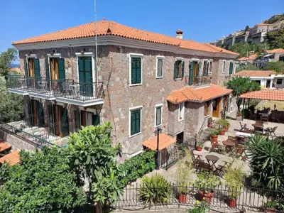 Hotel Adonis - Mythimna