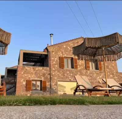 Michaela Beach Houses - Mythimna