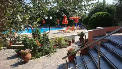 Nakellis Studios - Petra