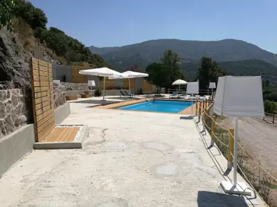 Troyan Hill Apartments - Petra