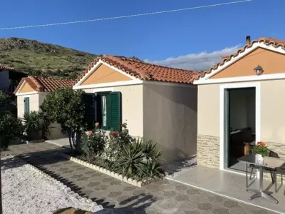 Apartments Fotoula - Petra