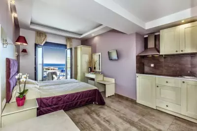 Frini Studios - Plomari