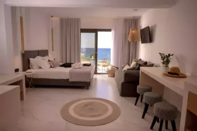 Sofi Mar - Plomari - The place to be - Plomari