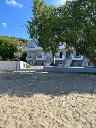 Pano sto Kyma Studios - Plomari