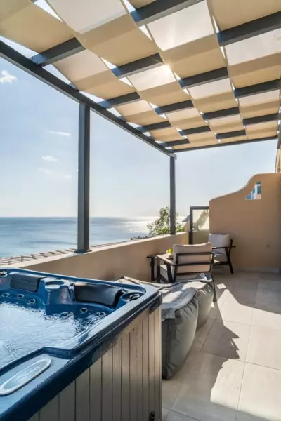 Olive Green Studios and Apartments - Plomari