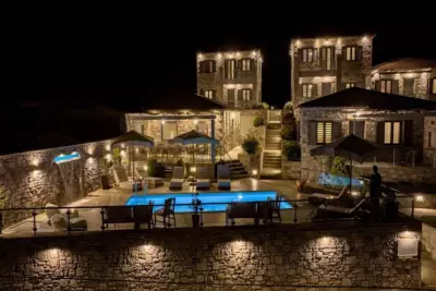 Lithoessa Luxury Apartments - Agios Ioannis Kaspaka