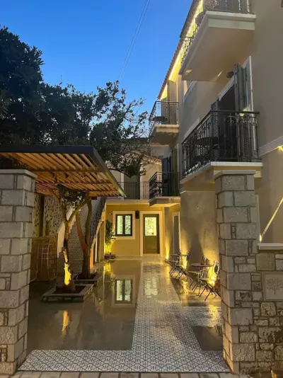 Στούντιο σε ανακαινισμένο αρχοντικό του 19ου αιώνα, κέντρο Μύρινας - Mirina