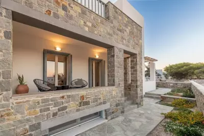 Manesis Suites - Pollonia