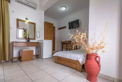 Olive Studios - Adamas