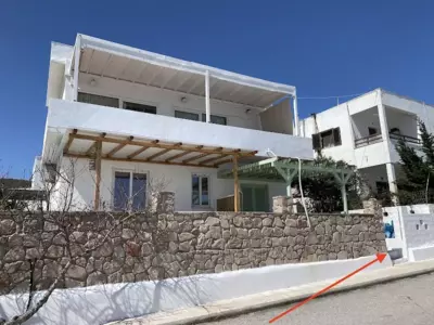 Aquanis Milos Apartments - Adamas