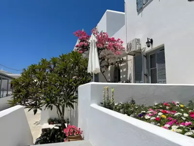 Anita Rooms & Suites Milos - Adamas