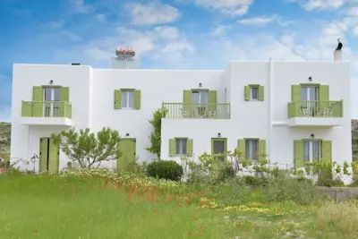 Zeras Apartments - Adamas