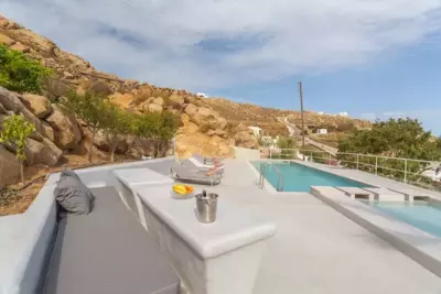 Super Rockies Resort - Super Paradise Beach