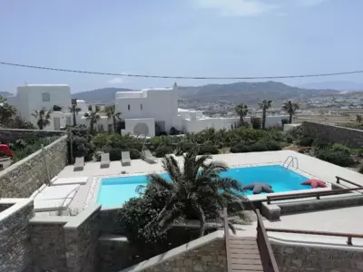 Secret Island - Tourlos