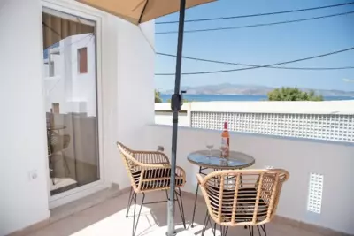 Deep blue suites - Agios Prokopios