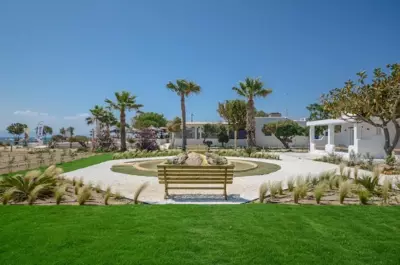 Glaronissi Beach - Plaka