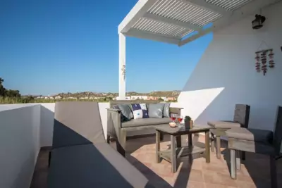 Michaella Studios - Plaka